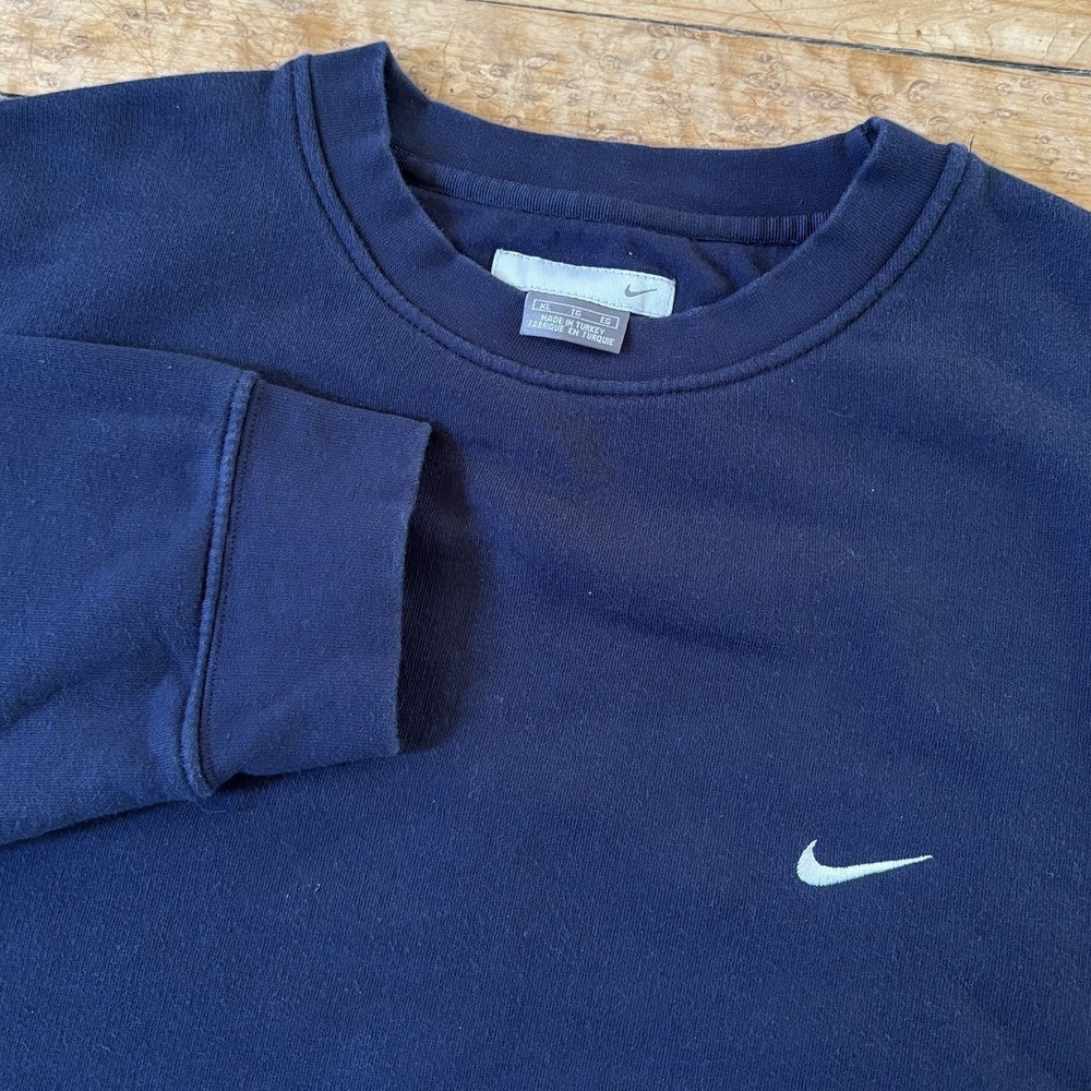 VTG Nike Swoosh Essential Crewneck Sweatshirt Navy Blue Size XL y2k Baggy Faded